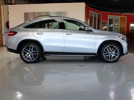 2018-Mercedes-Benz-GLE-Coupe-350d-4Matic_21