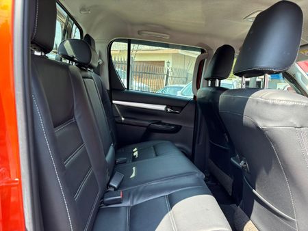 2022-Toyota-Hilux-28-GD-6-Raised-Body-Legend-Auto-Double-Cab_13