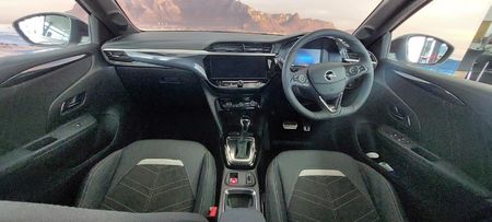 2024-Opel-Corsa-12T-GS-Line_5