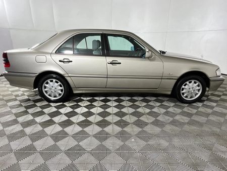 1998-Mercedes-Benz-C-Class-C-280-Elegance-Auto_14