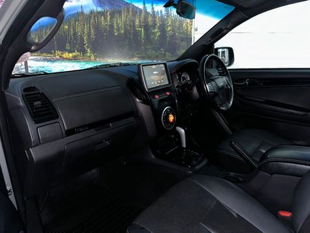 2021-Isuzu-D-Max-300-LX-Auto-Double-Cab_14