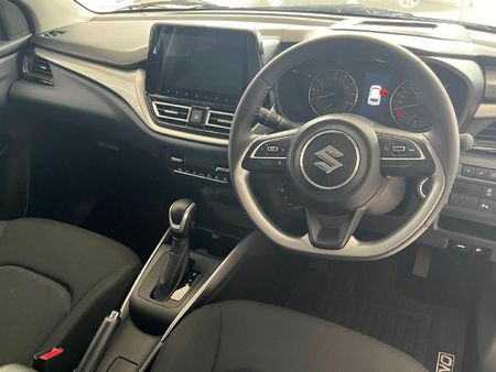 2025-Suzuki-Baleno-15-GLX_4