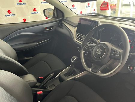 2025-Suzuki-Baleno-15-GLX_5