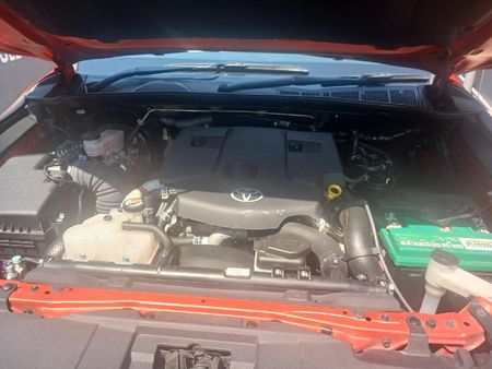 2018-Toyota-Hilux-28-GD-6-Raised-Body-Legend-Auto-Double-Cab_11