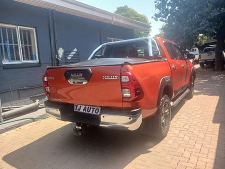 2018-Toyota-Hilux-28-GD-6-Raised-Body-Legend-Auto-Double-Cab_2