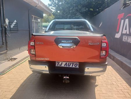 2018-Toyota-Hilux-28-GD-6-Raised-Body-Legend-Auto-Double-Cab_3