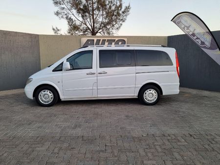 2005-Mercedes-Benz-Vito-115-CDI-CrewBus_1