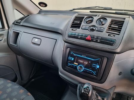 2005-Mercedes-Benz-Vito-115-CDI-CrewBus_19