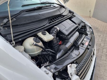 2005-Mercedes-Benz-Vito-115-CDI-CrewBus_23
