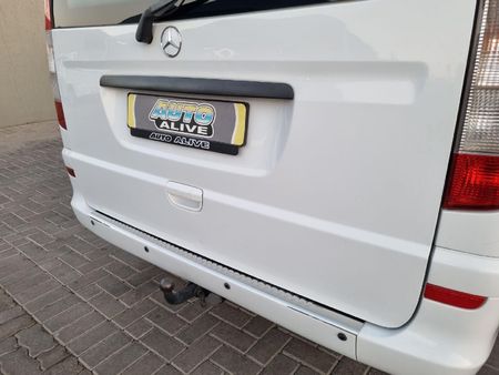 2005-Mercedes-Benz-Vito-115-CDI-CrewBus_4