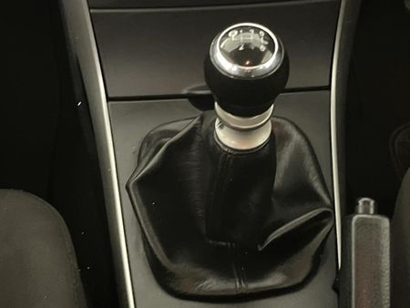 2018-Toyota-Corolla-Quest-16_10