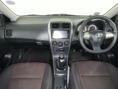 2018-Toyota-Corolla-Quest-16_1
