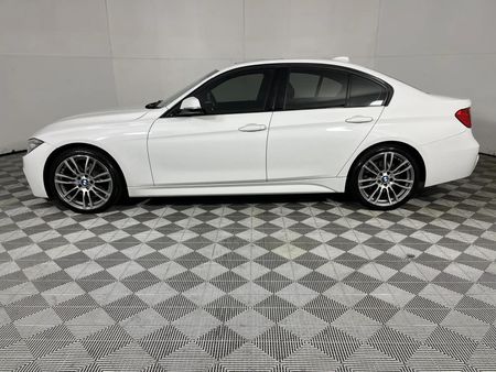 2013-BMW-3-Series-330d-M-Sport-Auto_17