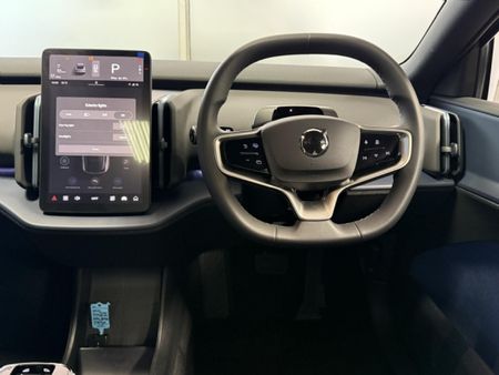 2026-Volvo-EX30-Ultra-Single-Motor-Extended-Range_11