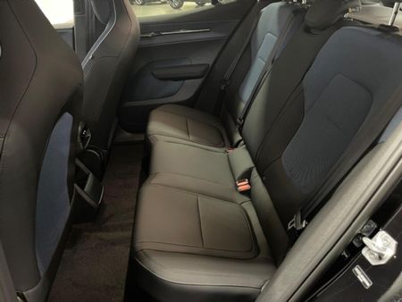 2026-Volvo-EX30-Ultra-Single-Motor-Extended-Range_6