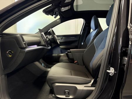 2026-Volvo-EX30-Ultra-Single-Motor-Extended-Range_8