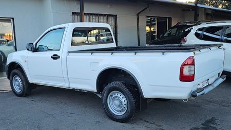 2010-Isuzu-KB-250D-LWB-Single-Cab_1