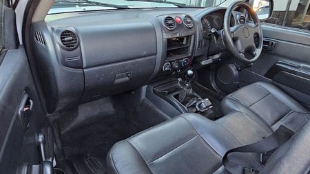 2010-Isuzu-KB-250D-LWB-Single-Cab_5