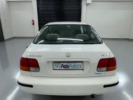 1998-Honda-Ballade-150i-Luxline-Auto_2