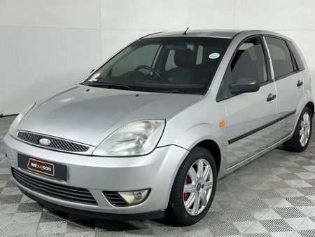 2005-Ford-Fiesta-16i-Ghia-5-dr_0