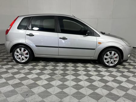 2005-Ford-Fiesta-16i-Ghia-5-dr_14