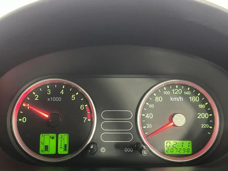 2005-Ford-Fiesta-16i-Ghia-5-dr_2