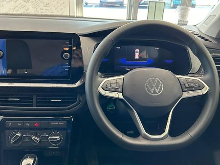 2024-Volkswagen-T-Cross-10-TSI-Life-Auto_9