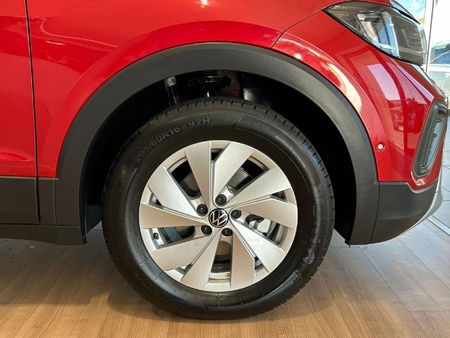 2024-Volkswagen-T-Cross-10-TSI-Life-Auto_5