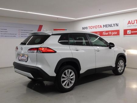 2023-Toyota-Corolla-Cross-18-XI_12