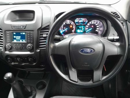 2022-Ford-Ranger-22-TDCi-Double-Cab_14