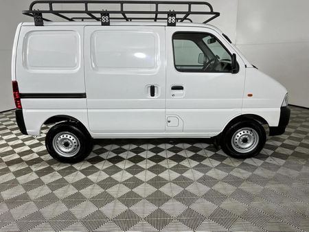 2024-Suzuki-Eeco-12-Panel-Van_13