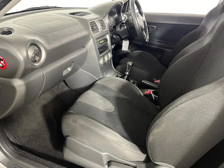 2005-Subaru-Impreza-25-RS-wagon_8
