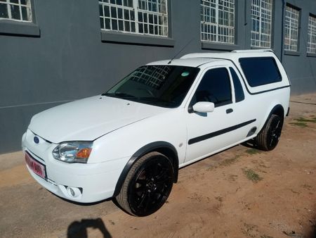 2011-Ford-Bantam-16i-XLT_0