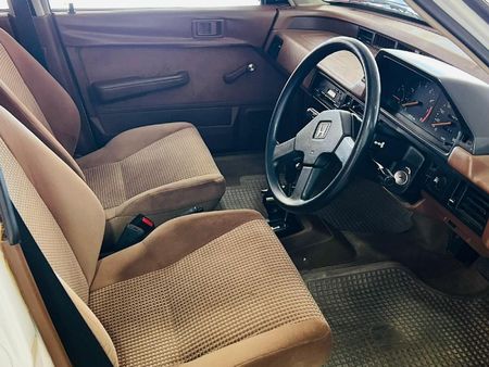 1988-Honda-Ballade-150-Auto_3