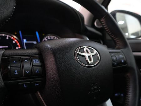 2021-Toyota-Fortuner-28-GD-6-4x4-Auto_11