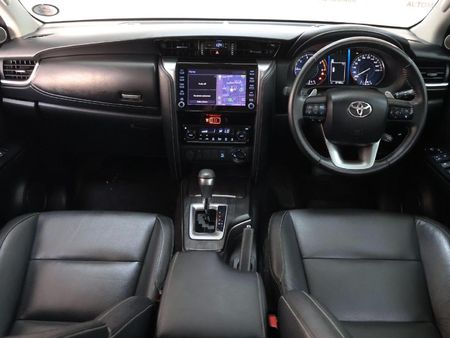 2021-Toyota-Fortuner-28-GD-6-4x4-Auto_16