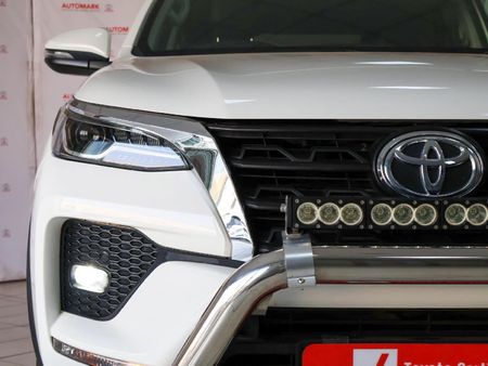 2021-Toyota-Fortuner-28-GD-6-4x4-Auto_4