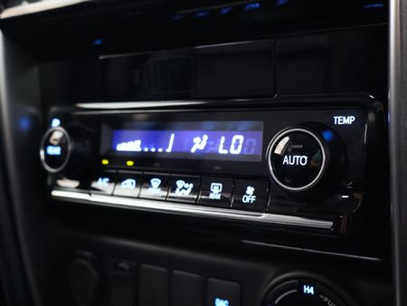 2021-Toyota-Fortuner-28-GD-6-4x4-Auto_8