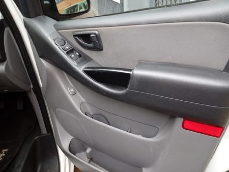 2021-Hyundai-H-1-25-CRDi-Panel-Van-Auto_11