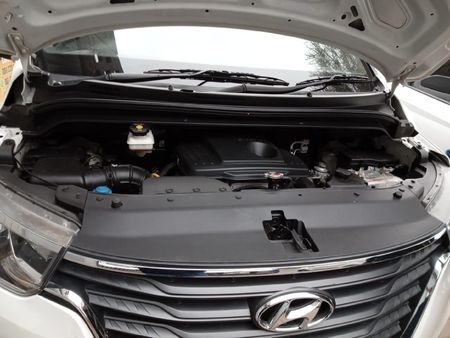 2021-Hyundai-H-1-25-CRDi-Panel-Van-Auto_13