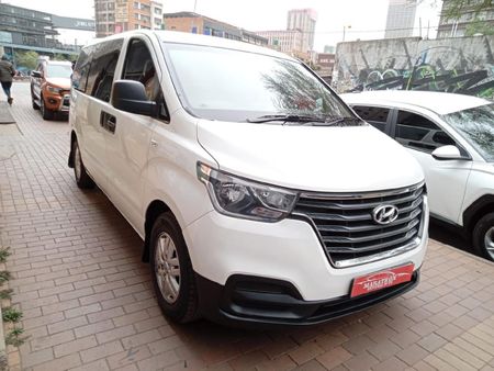 2021-Hyundai-H-1-25-CRDi-Panel-Van-Auto_1