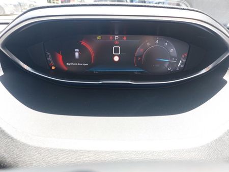 2024-Peugeot-3008-16T-Allure-Auto_13