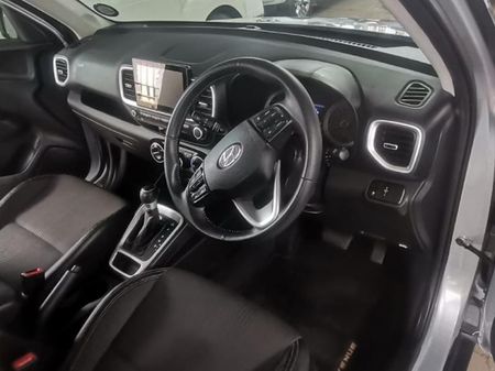 2022-Hyundai-Venue-10T-Executive_6