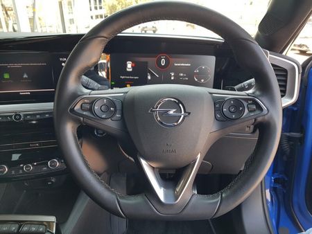 2022-Opel-Mokka-12T-GS-Auto_16