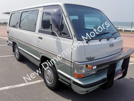1989-Toyota-Hi-Ace-GLX-Executive_0