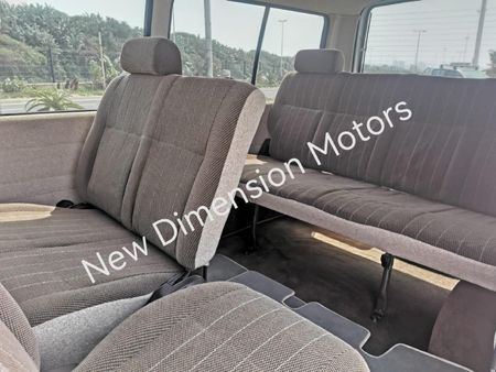 1989-Toyota-Hi-Ace-GLX-Executive_6