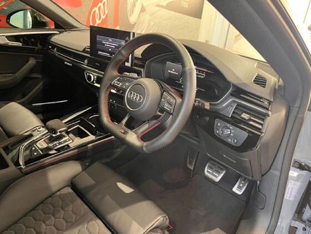 2024-Audi-RS5-Coupe-quattro-Auto_11
