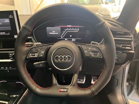 2024-Audi-RS5-Coupe-quattro-Auto_12
