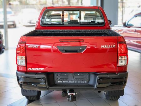 2024-Toyota-Hilux-24-GD-6-Raised-Body-Raider-Auto-Double-Cab_13