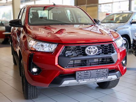 2024-Toyota-Hilux-24-GD-6-Raised-Body-Raider-Auto-Double-Cab_14